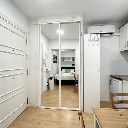 Urbantec Realty - Palacio Real - Opera Madrid Buitenkant foto